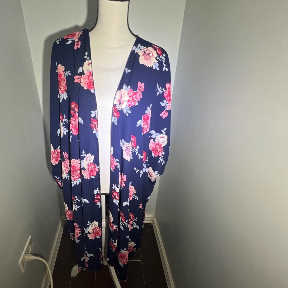 SALE!!! Women's open front floral kimono Living Doll size XL